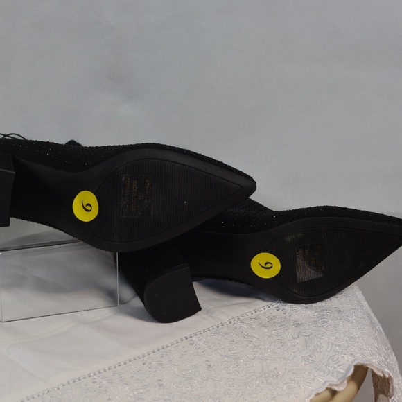 Black Crystal Booties SZ 9 NWT MIA - Picture 6 of 11